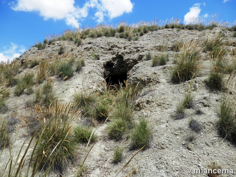 Bunker Hexagonal, trincheras y refugios