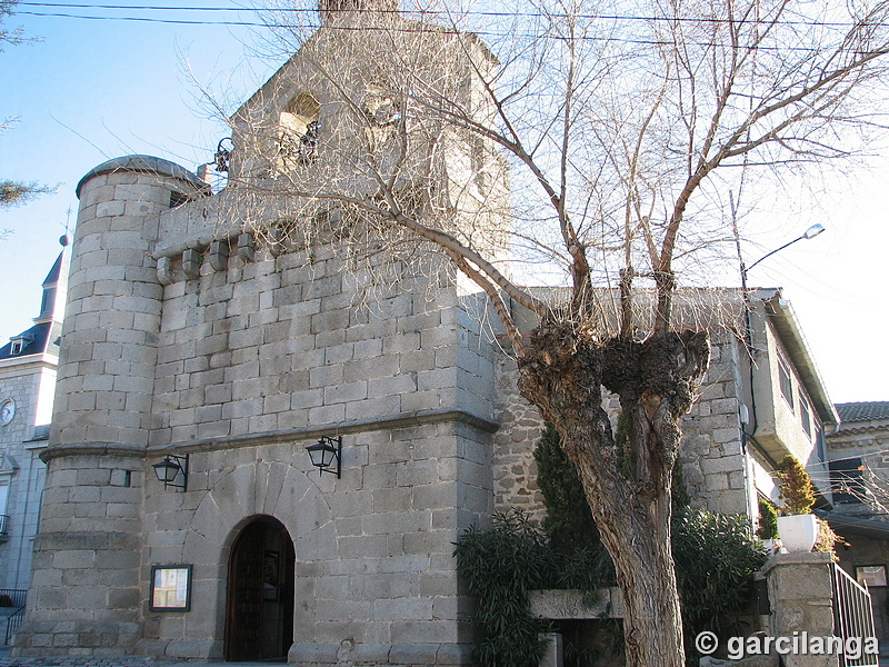 Iglesia fortificada de Santa María de la Asunción