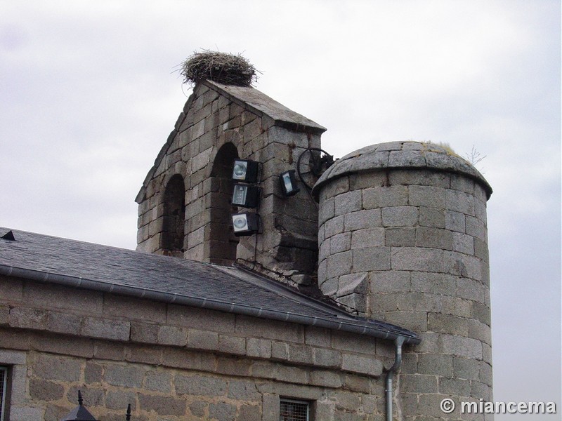 Iglesia fortificada de Santa María de la Asunción