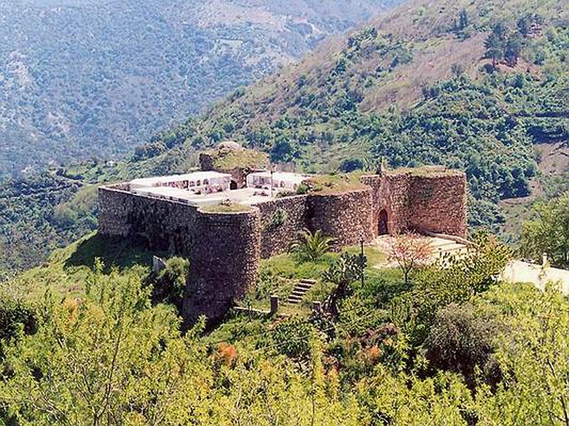 Castillo de Benadalid