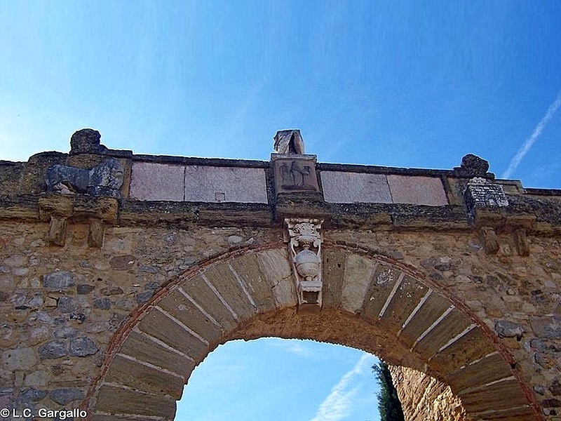 Arco de los Gigantes