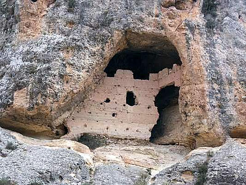 Cueva castillo del Rey Moro