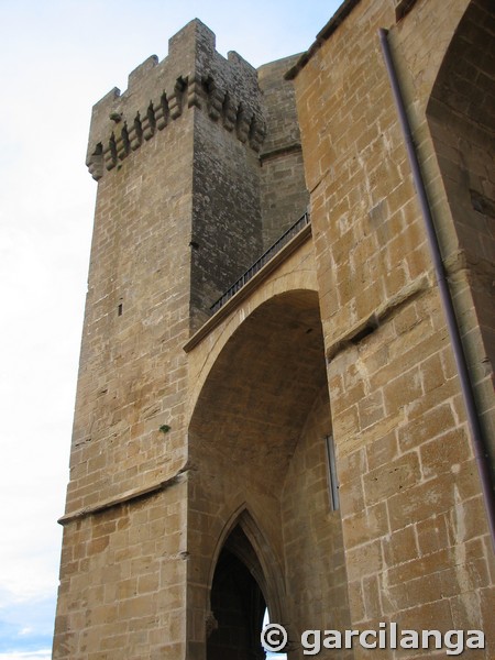 Basílica fortificada de Santa María la Real