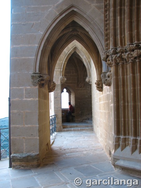 Basílica fortificada de Santa María la Real