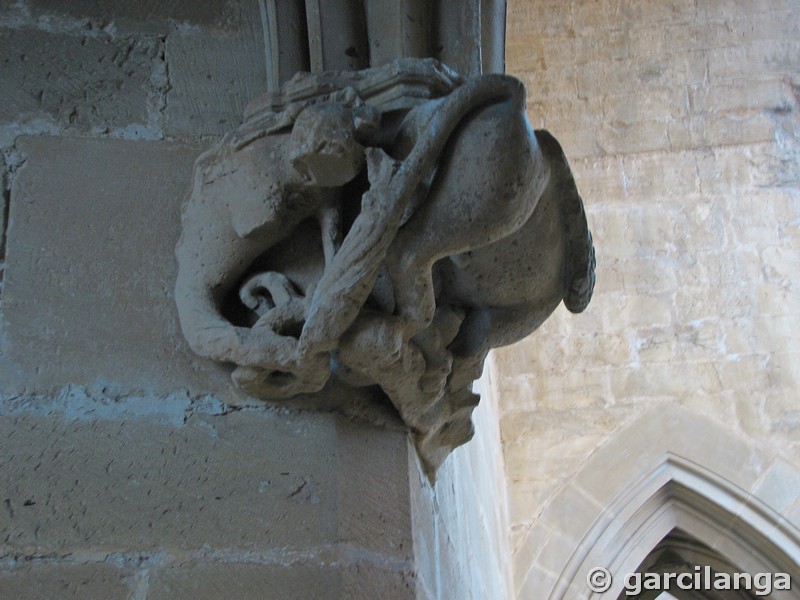 Basílica fortificada de Santa María la Real