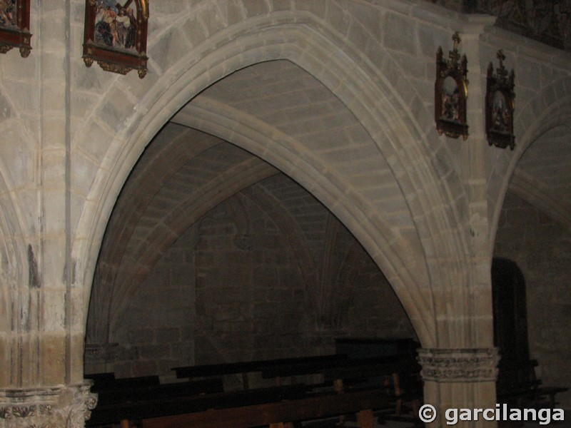 Basílica fortificada de Santa María la Real