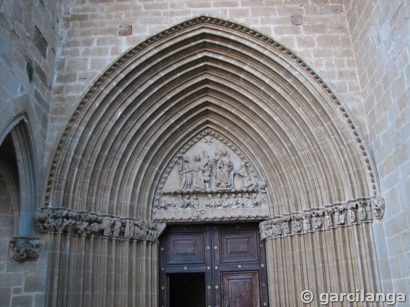 Basílica fortificada de Santa María la Real