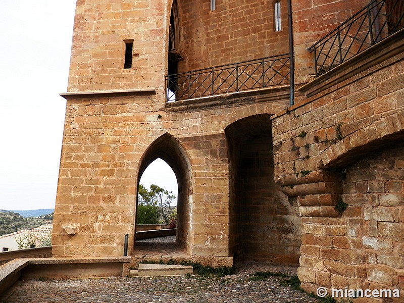 Basílica fortificada de Santa María la Real