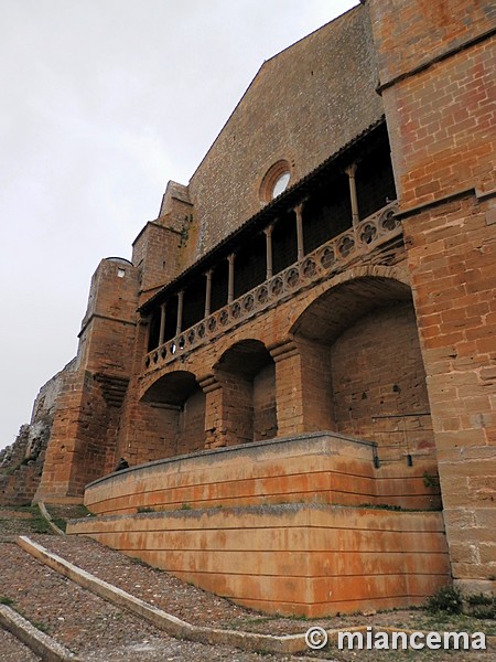 Basílica fortificada de Santa María la Real