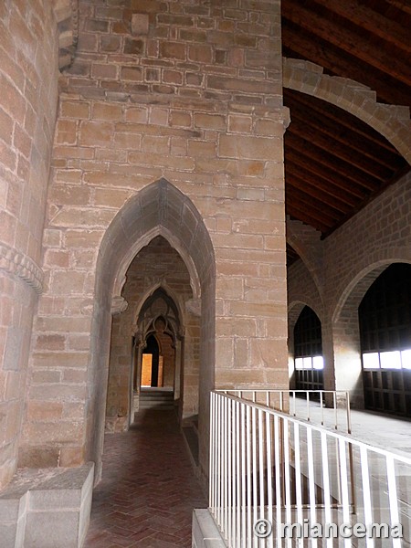 Basílica fortificada de Santa María la Real