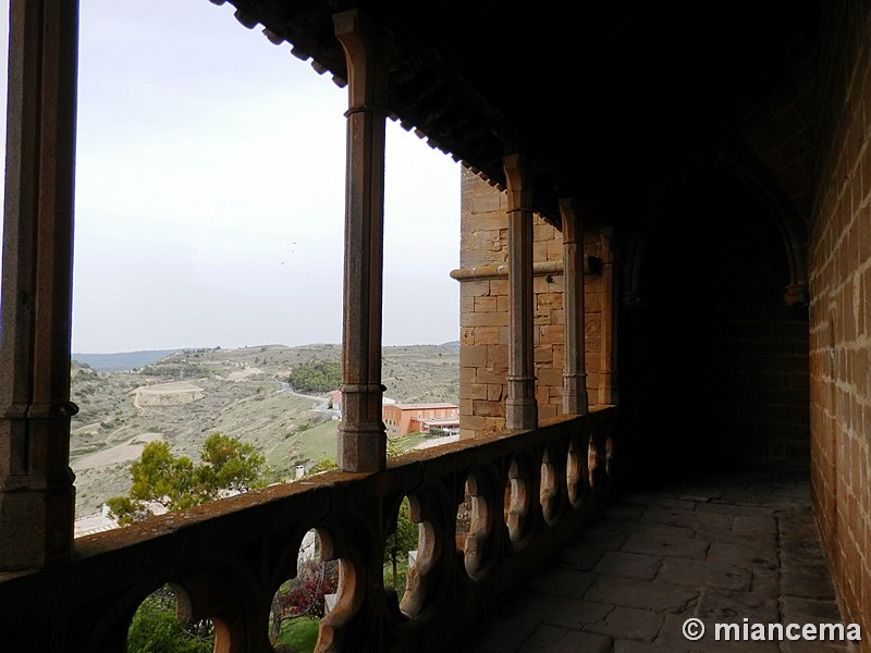 Basílica fortificada de Santa María la Real