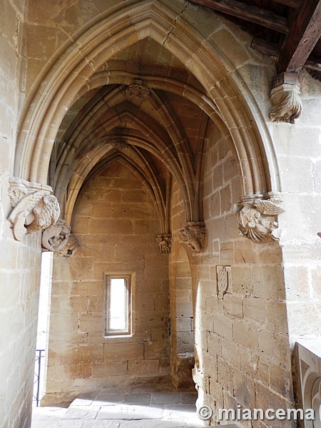 Basílica fortificada de Santa María la Real