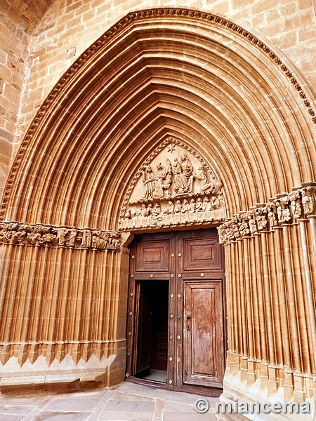 Basílica fortificada de Santa María la Real