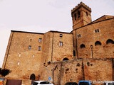 Basílica fortificada de Santa María la Real