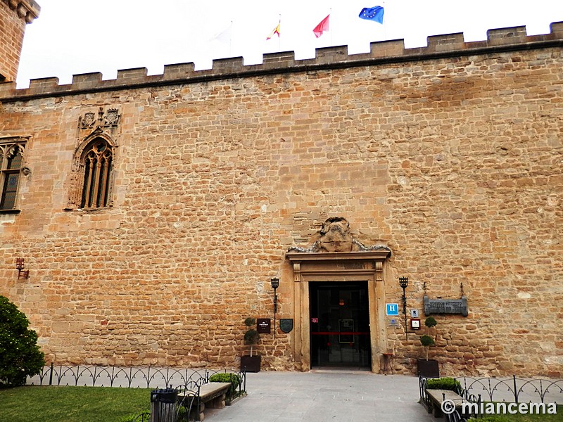 Palacio fortificado de los Teobaldos