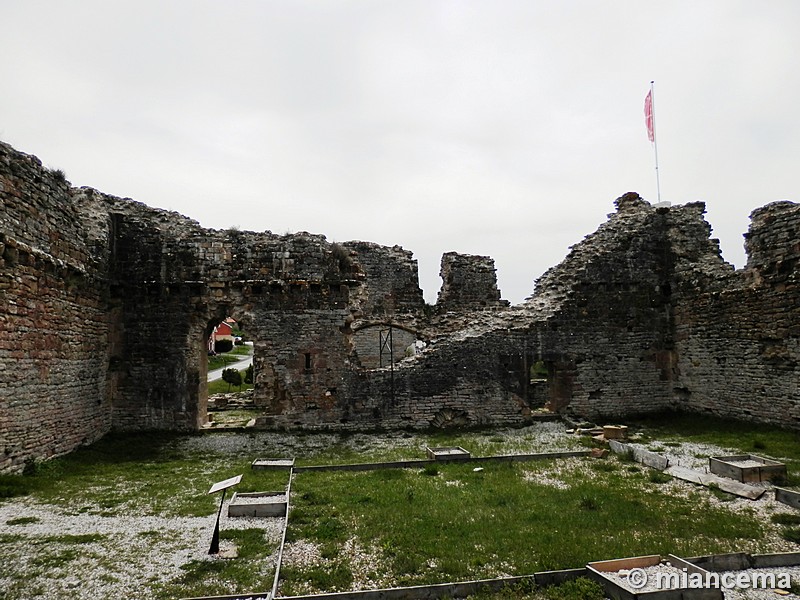 Castillo de Tiebas