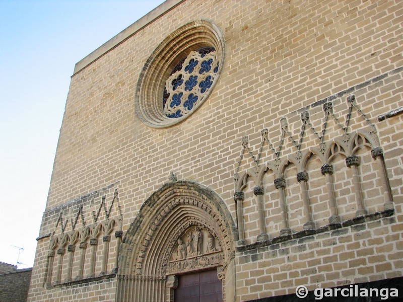 Iglesia fortificada de San Saturnino