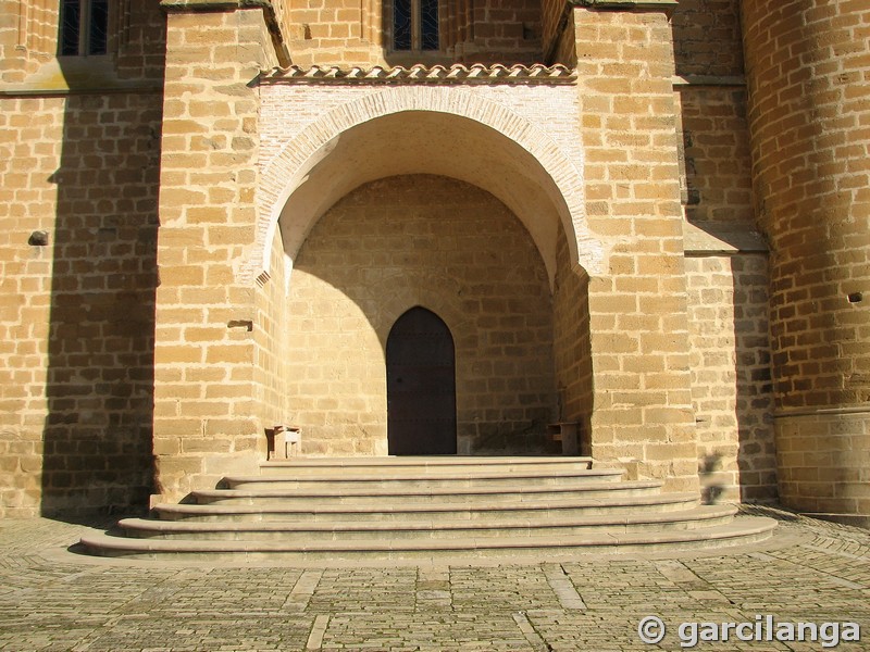 Iglesia fortificada de San Saturnino