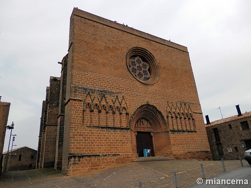 Iglesia fortificada de San Saturnino