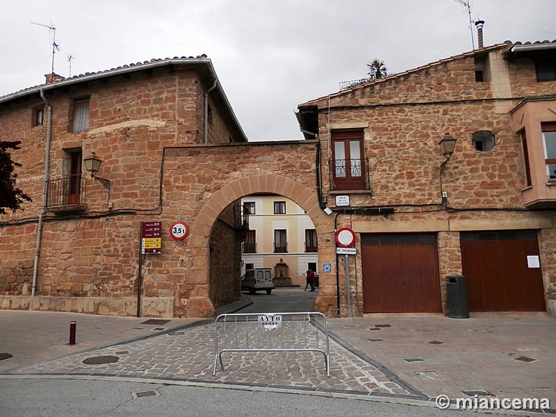 Muralla urbana de Olite