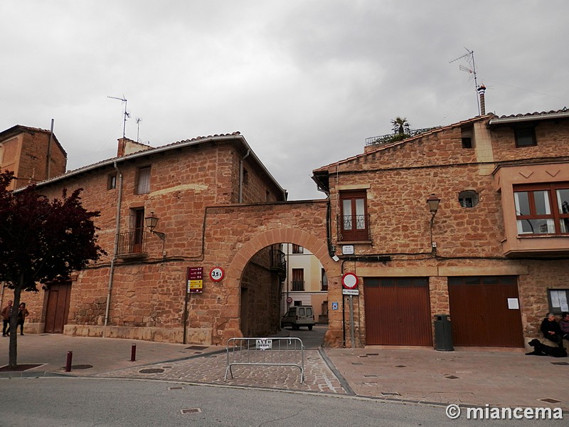 Muralla urbana de Olite