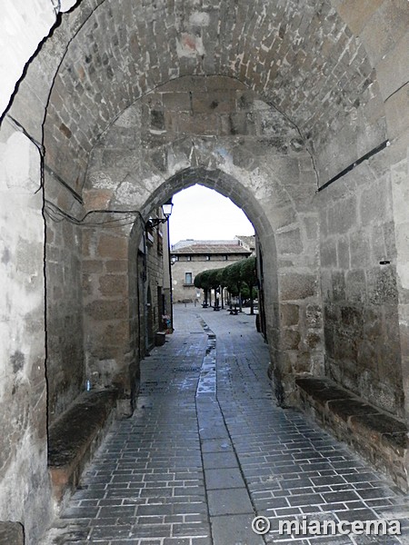 Muralla urbana de Olite