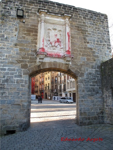 Muralla abaluartada de Pamplona