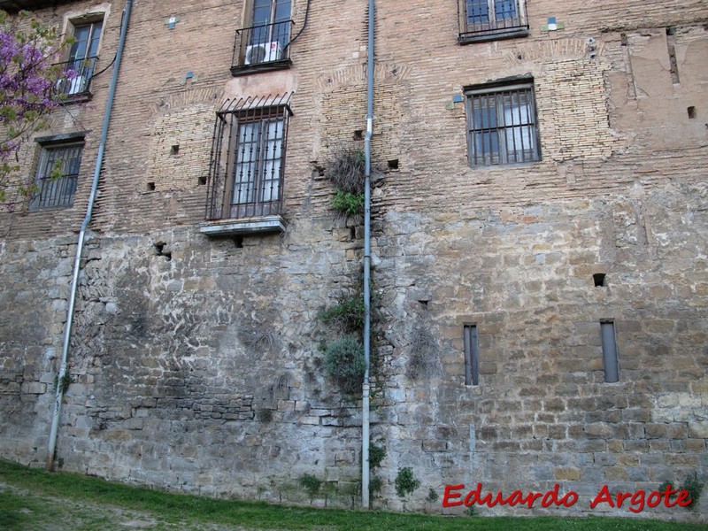 Muralla abaluartada de Pamplona