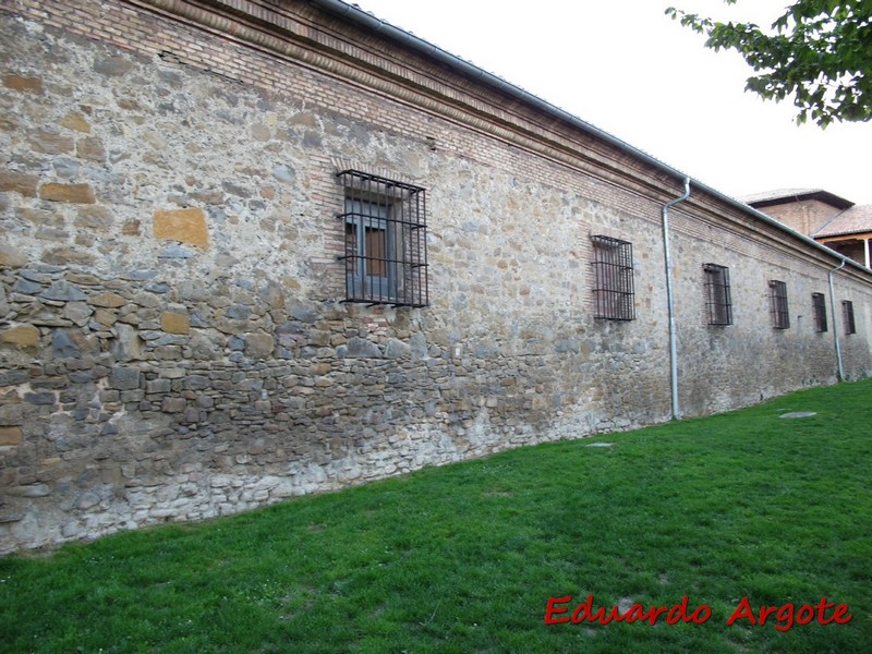 Muralla abaluartada de Pamplona