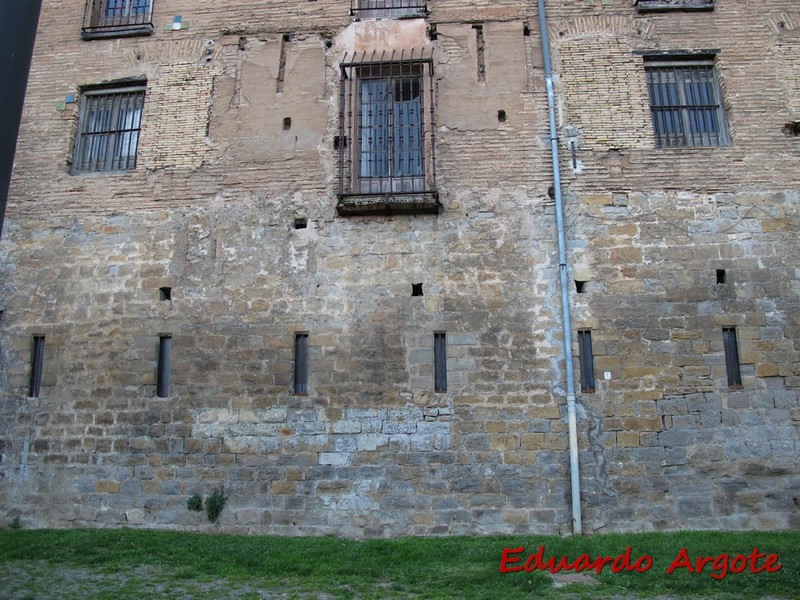 Muralla abaluartada de Pamplona