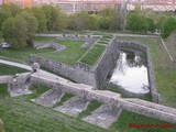 Muralla abaluartada de Pamplona