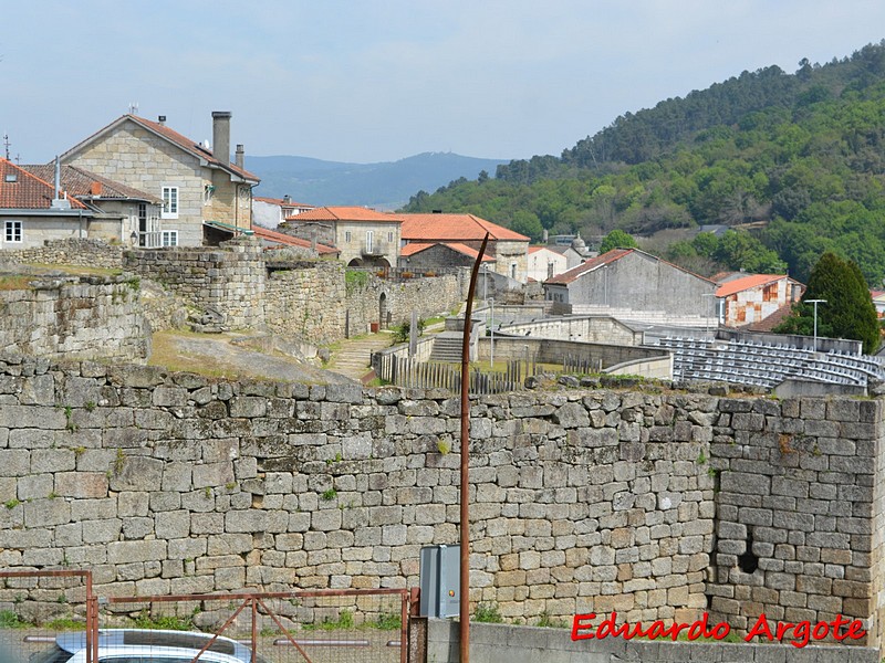 Muralla urbana de Ribadavia