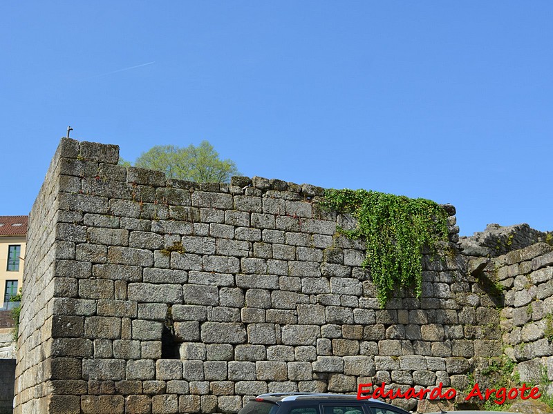 Muralla urbana de Ribadavia