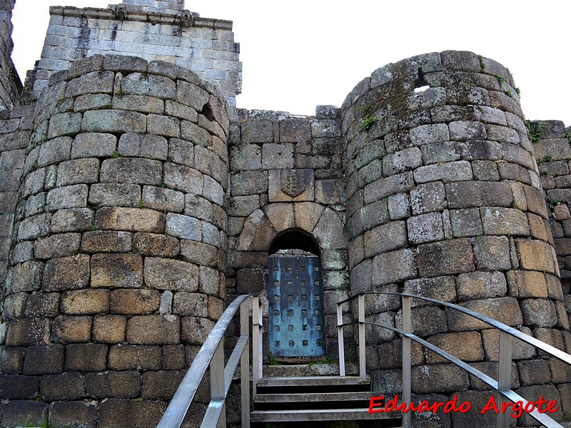 Muralla urbana de Ribadavia