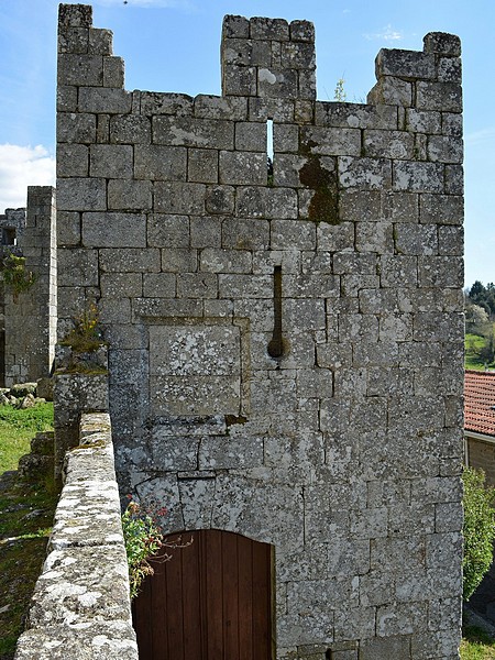 Torre y Puerta de los Carruajes