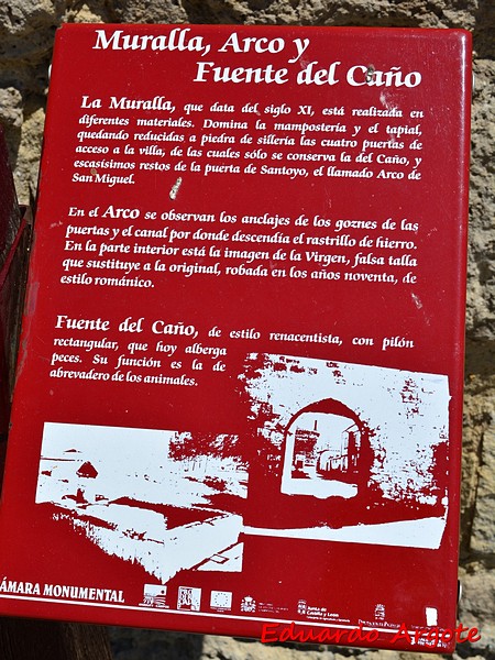 Puerta del Caño