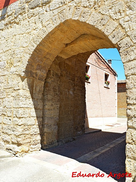 Muralla urbana de Támara de Campos