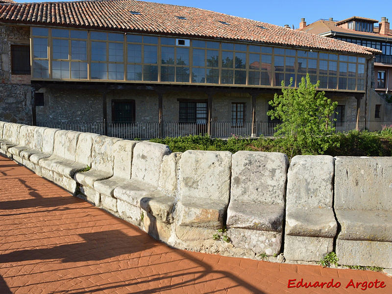 Muralla urbana de Aguilar de Campoo