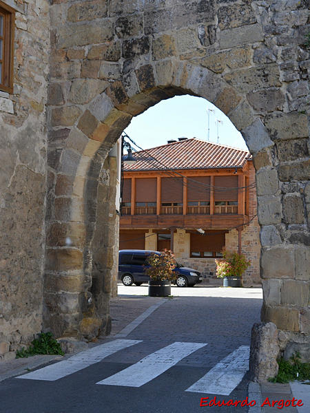 Muralla urbana de Aguilar de Campoo