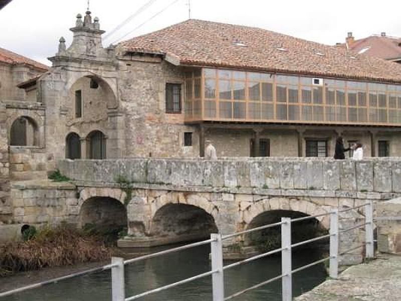 Muralla urbana de Aguilar de Campoo