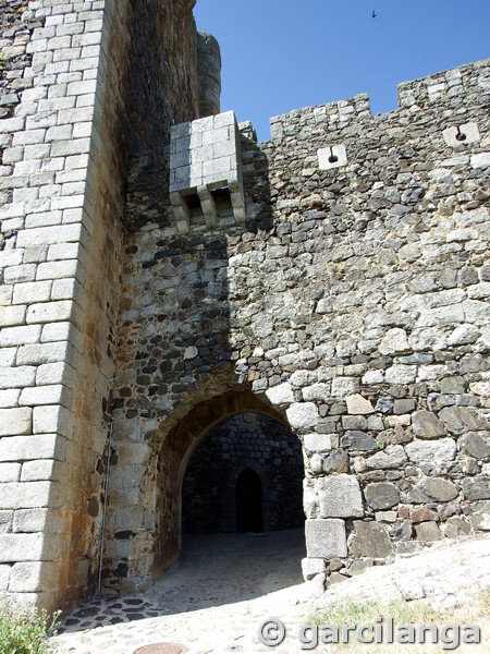 Muralla urbana de Monleón