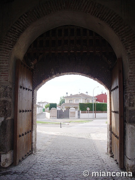 Puerta de la Villa