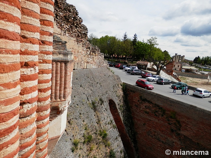 Muralla urbana de Coca