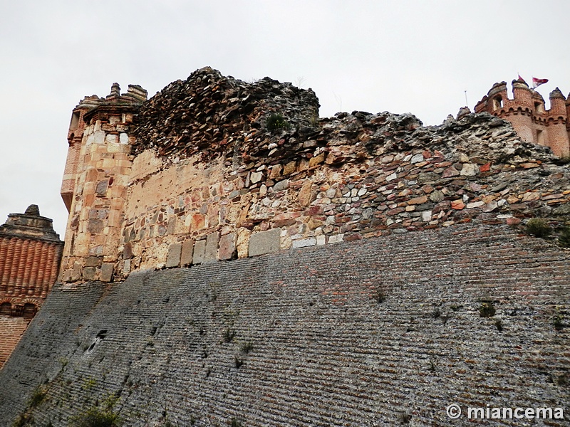 Muralla urbana de Coca