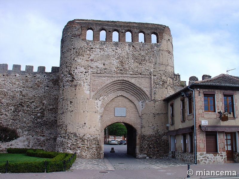 Muralla urbana de Coca