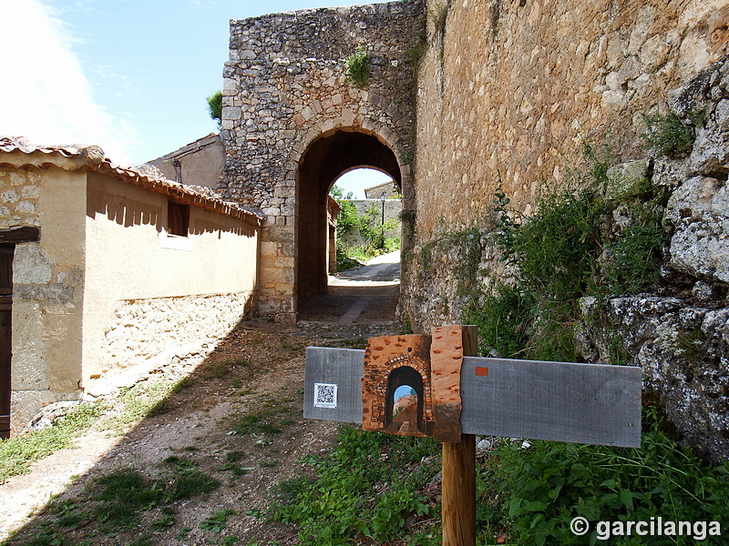 Puerta del Barrio