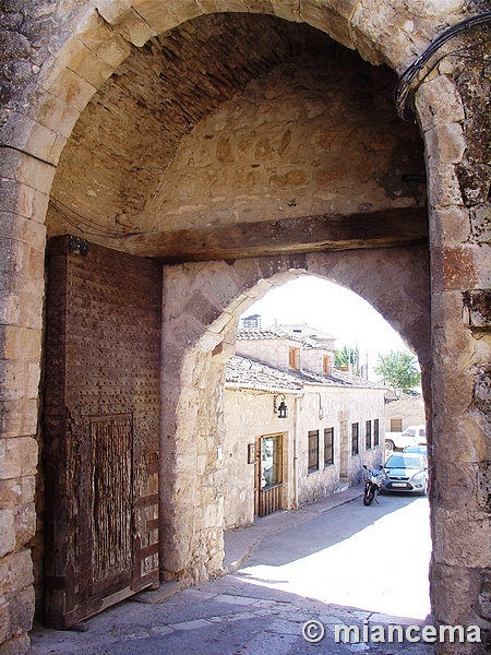 Puerta de la Villa