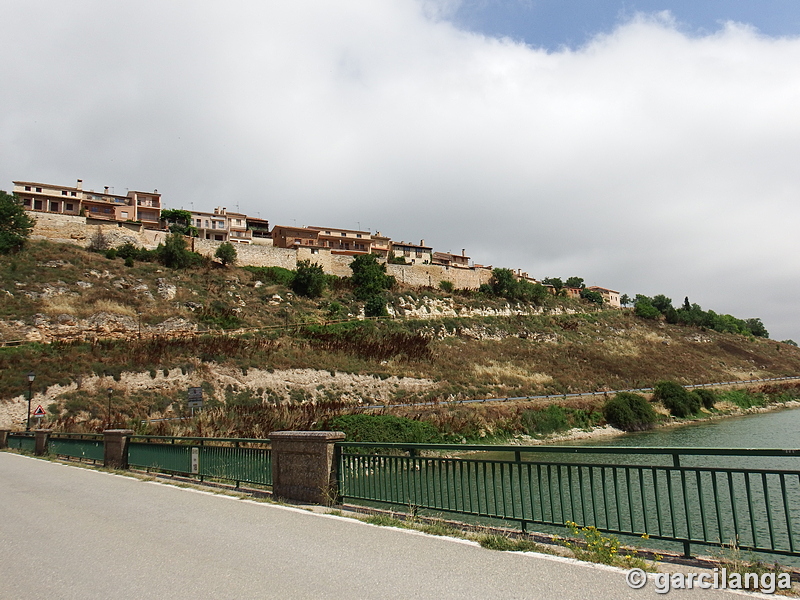 Muralla urbana de Maderuelo