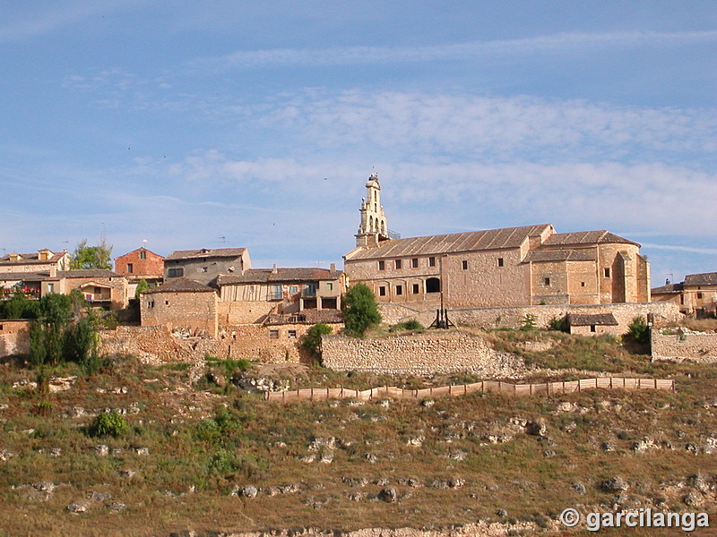 Muralla urbana de Maderuelo