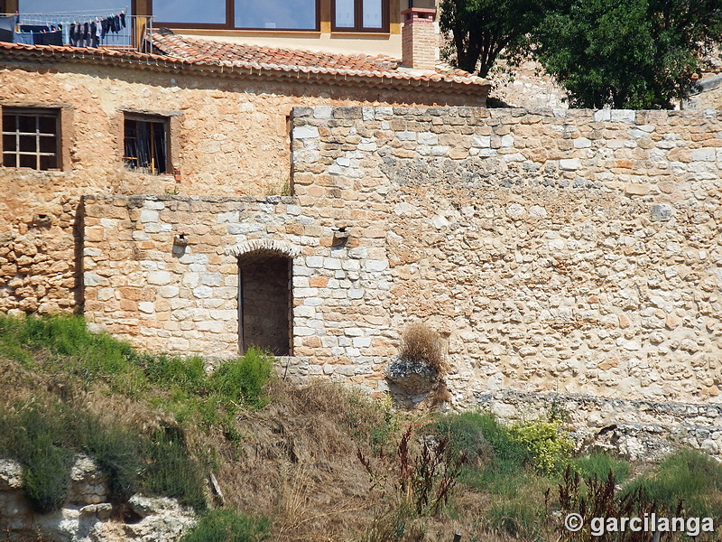 Muralla urbana de Maderuelo